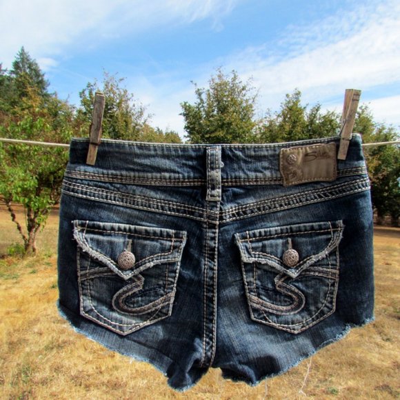 VINTAGE CUTOFFS for DAISY DUKE COSTUME, DUKES of HAZZARD COUNTRY FARM GIRL ORIG. - Picture 1 of 5